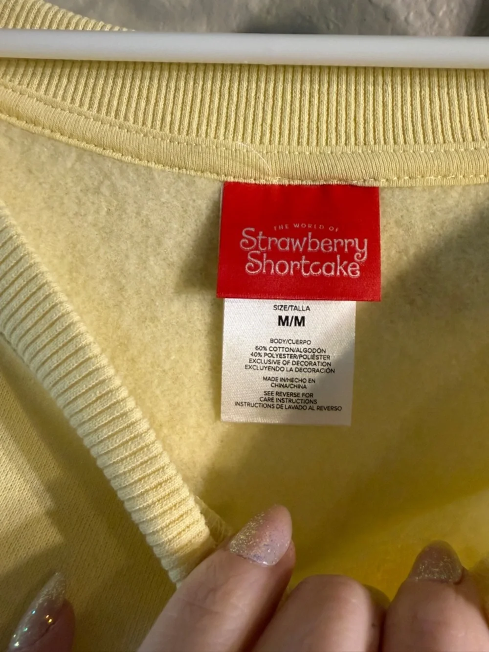 Strawberry Shortcake Off Shoulder Sweatshirt Yellow Floral Women M - Picture 4 of 5